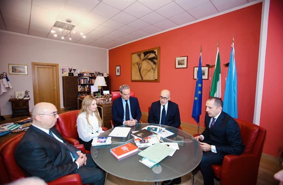 Lire la suite à propos de l’article Signature de convention de partenariat entre la COGEREF et l’Università Degli Studi Di Cassino E Del Lazio Meridionale
